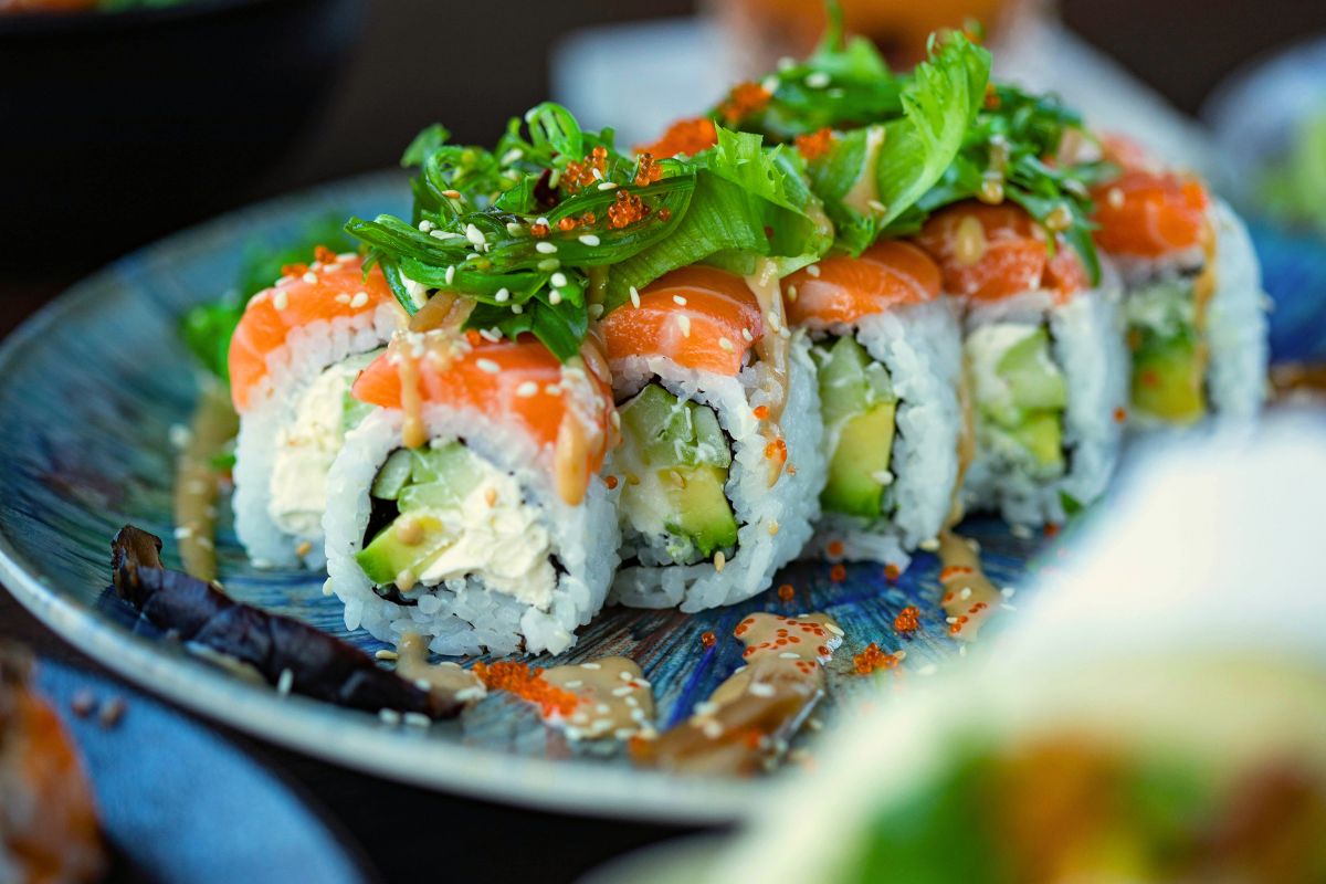 California roll dans un restaurant japonais