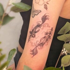 tatouage carpe koi ying yang